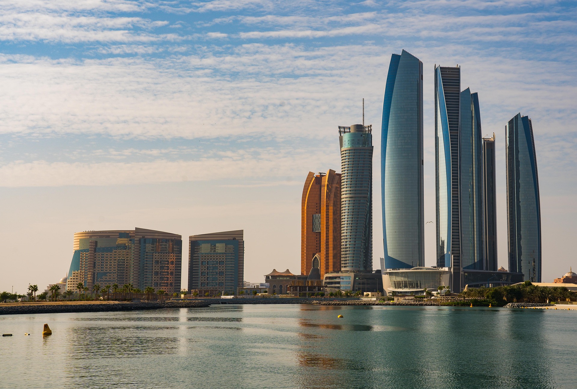 abudhabi-8499601_1920