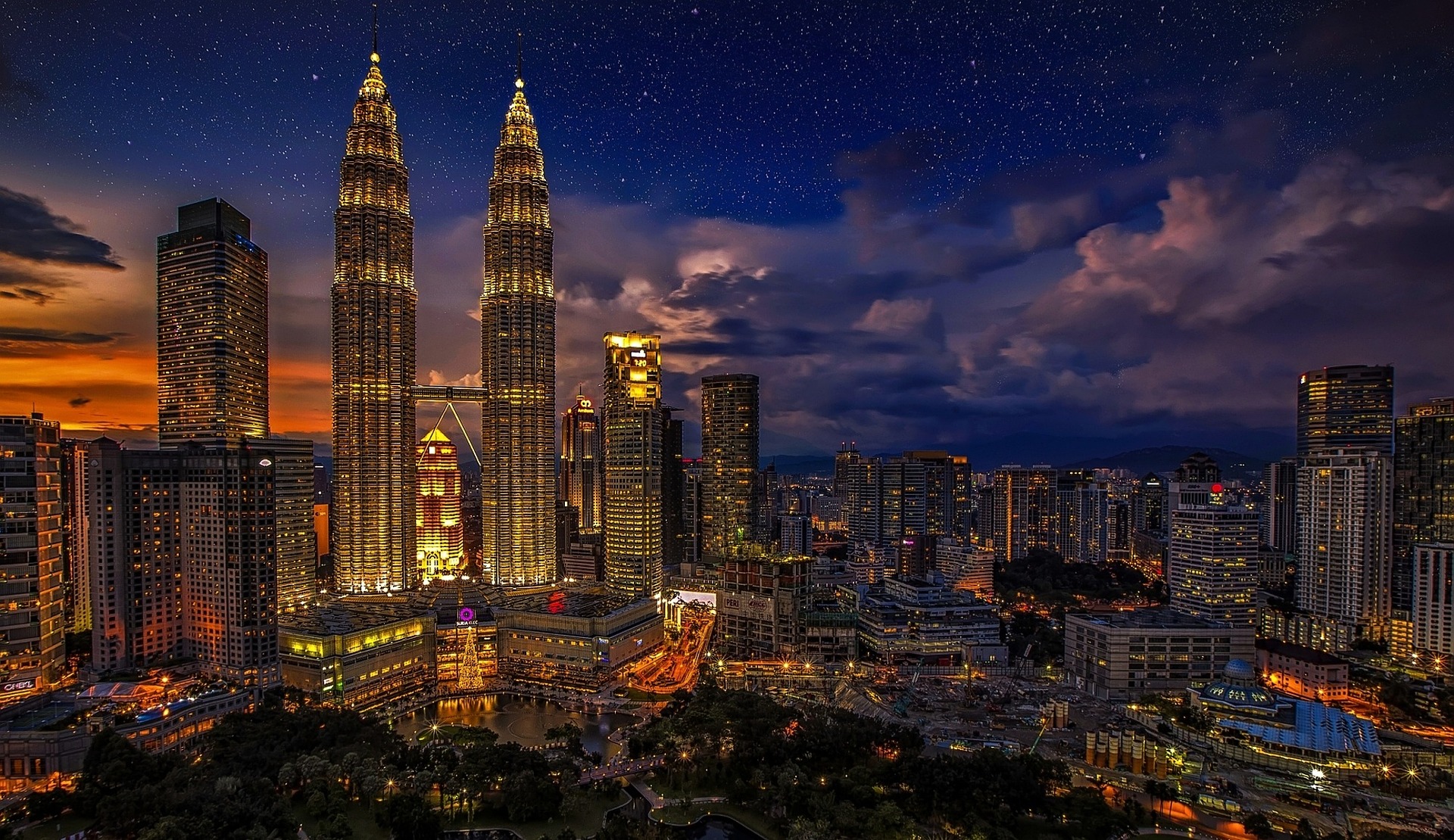 kuala-lumpur-1820944_1920