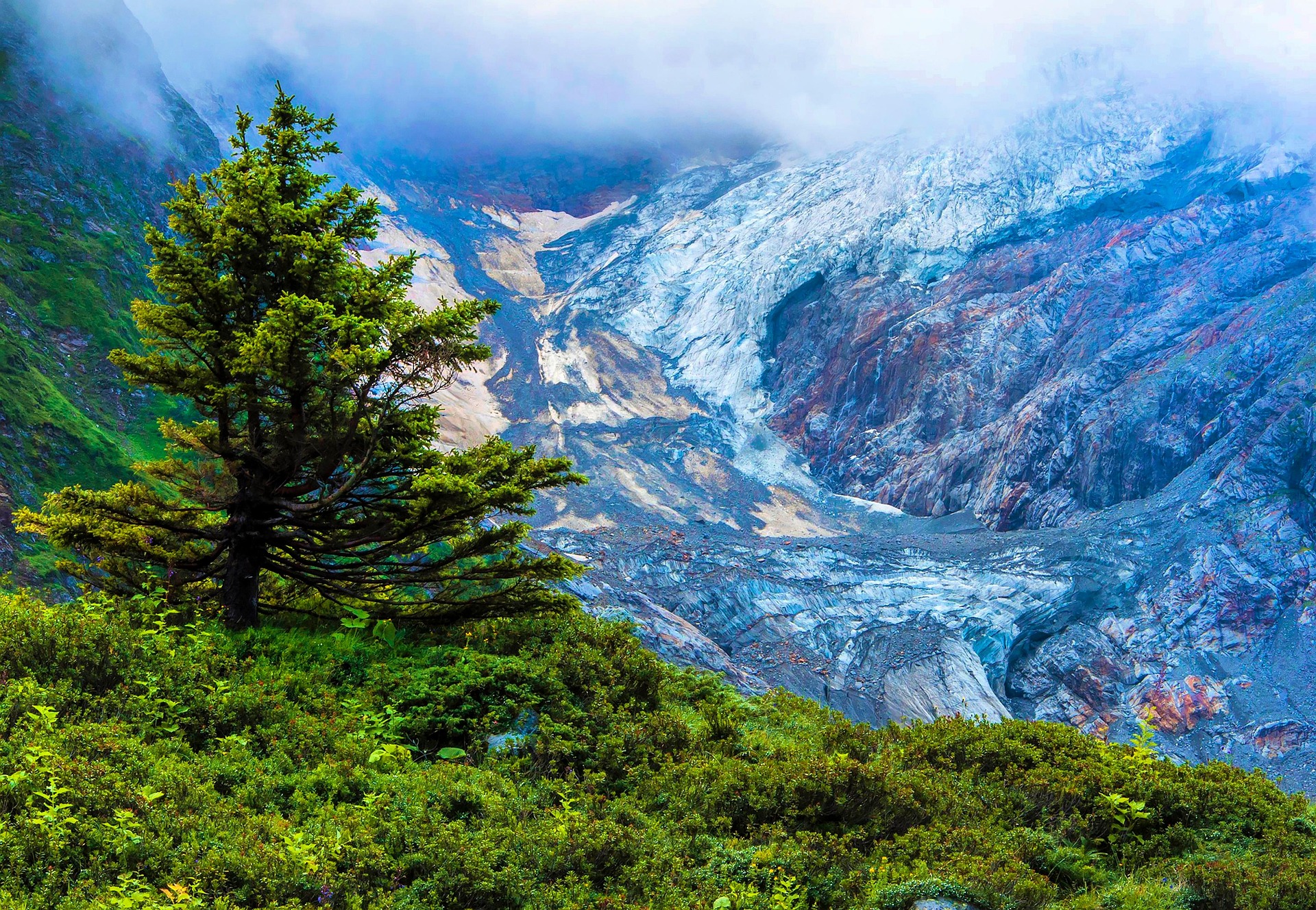 mountains-6713015_1920