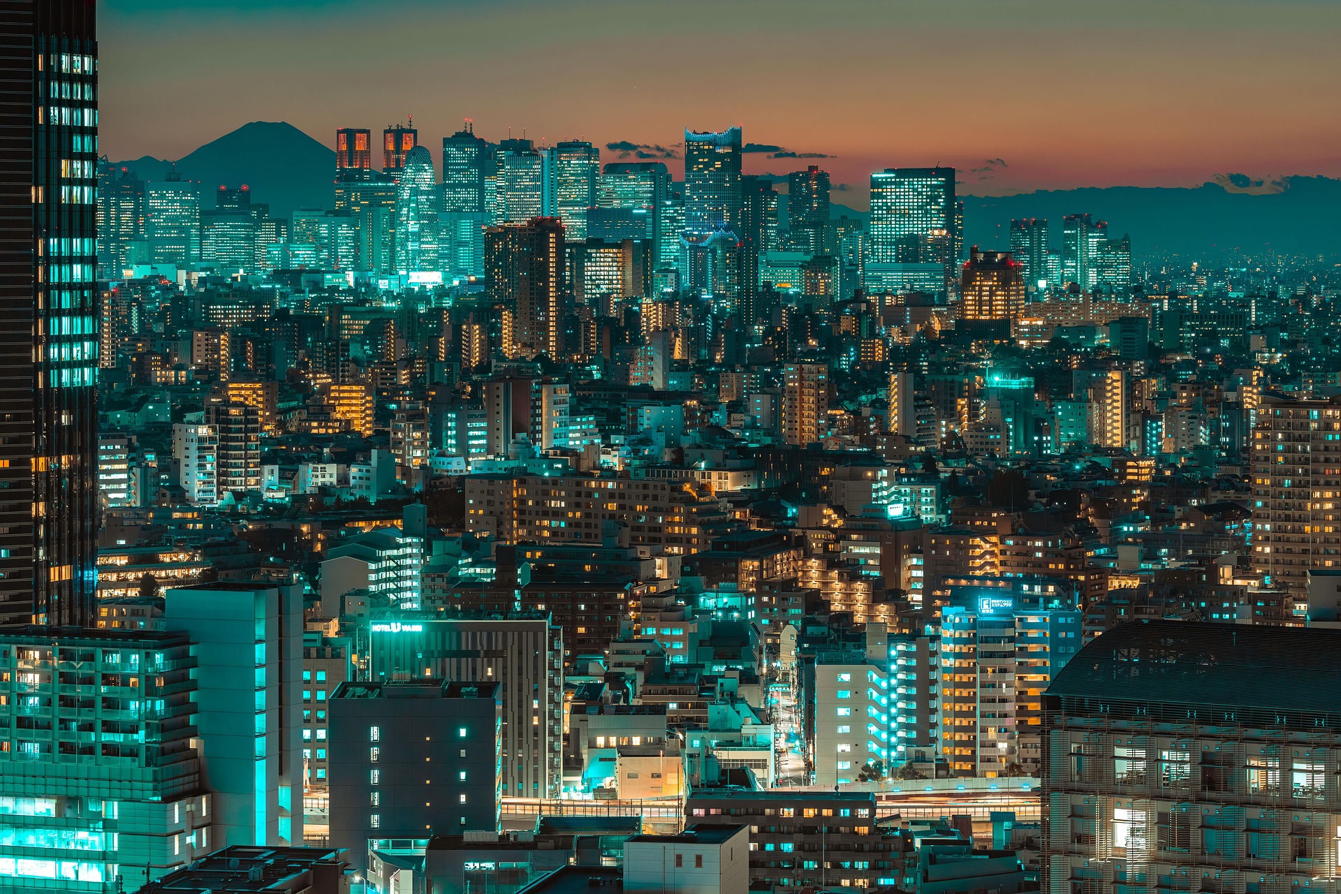 tokyo-8650941_1920